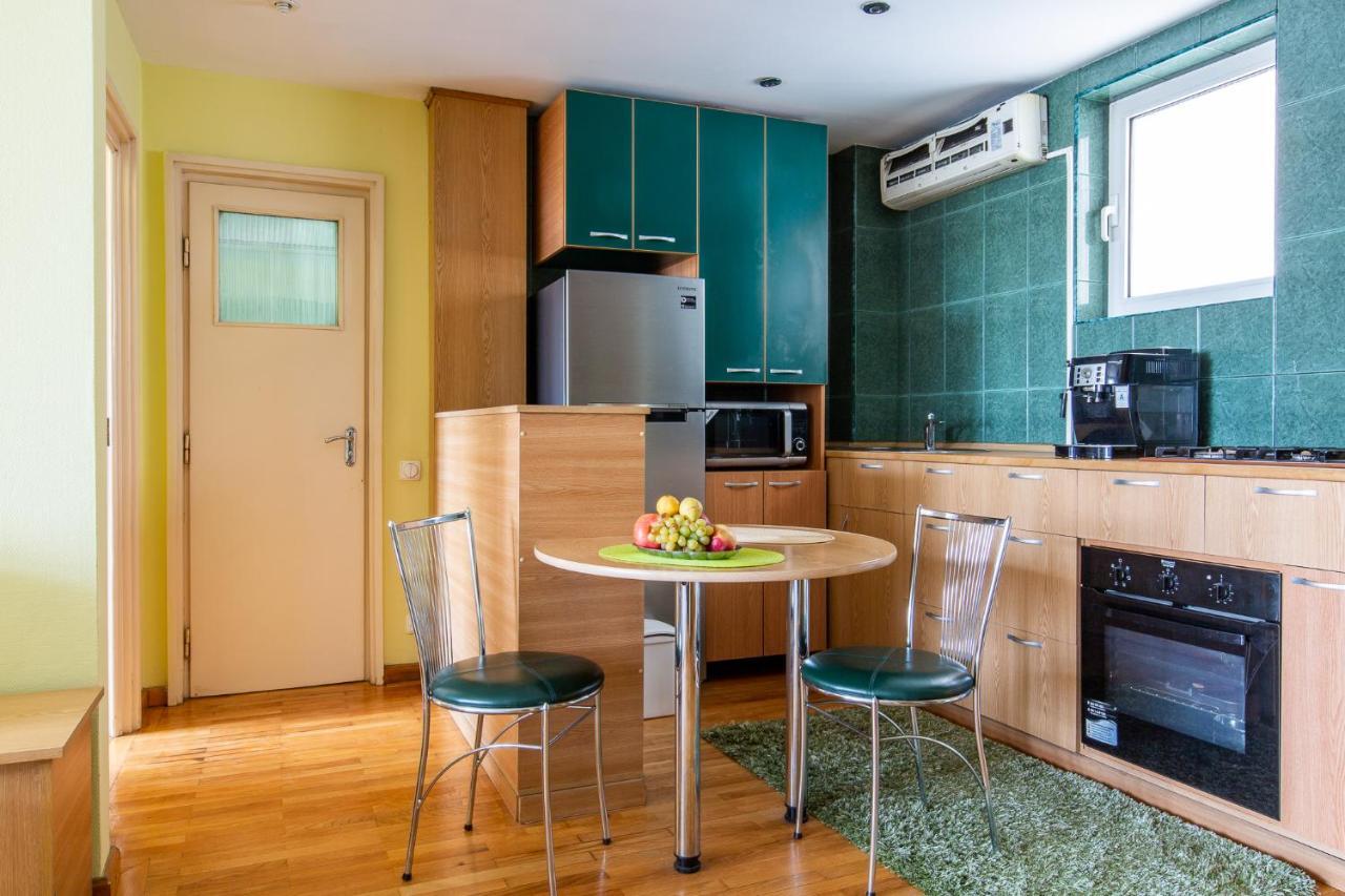 Cozy Apartment Bucureşti Ngoại thất bức ảnh