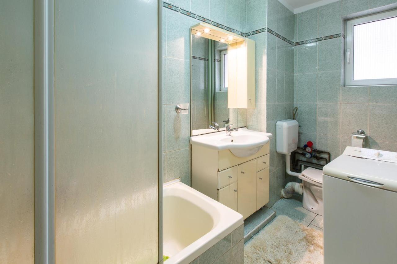 Cozy Apartment Bucureşti Ngoại thất bức ảnh